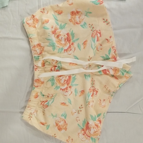 PJ Set - Picture 2 of 3